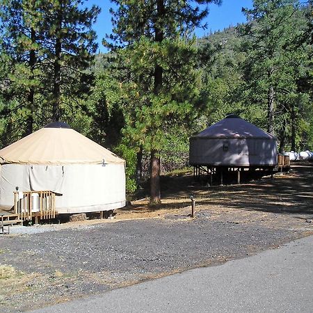 Yosemite Lakes Hillside Yurt 1 Harden Flat Exterior foto